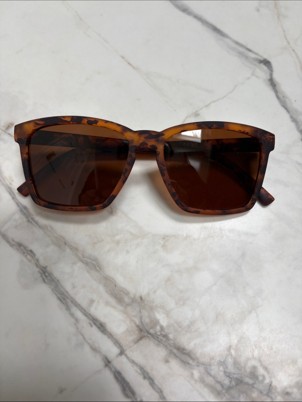 Goodr Smaller is Baller sunglasses - Picture 3 of 10
